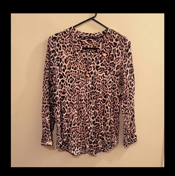 Zara Leopard Print Henley top. EUC. - Picture 8 of 8
